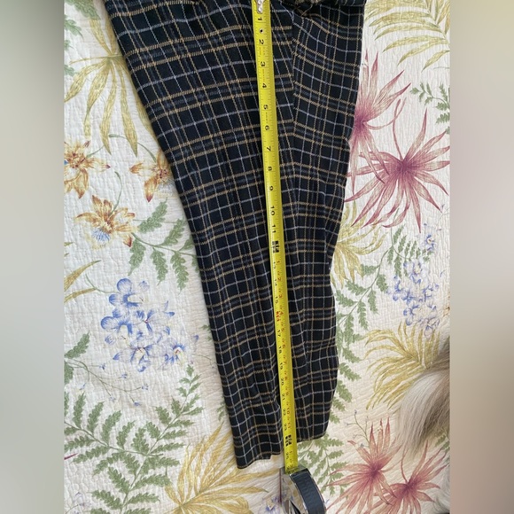 J.Jill Slim Leg - Picture 4 of 9